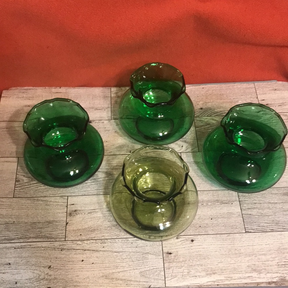Vintage Green Depression Glass ruffled vases 4 count - Picture 4 of 4